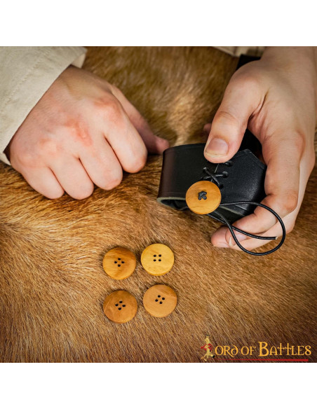 Set of 5 buttons ideal for medieval...