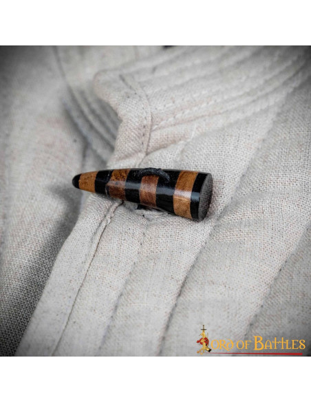 Set of 5 decorated horn clasps for...