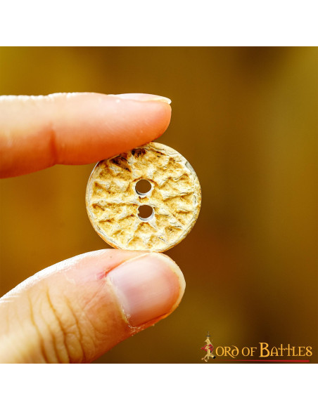 Set 5 medieval buttons decorated in...