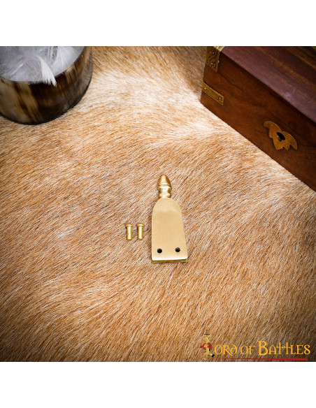 Closure of medieval belt in brass...