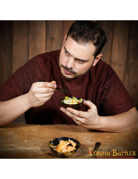 Set 2 Viking-medieval bowls to eat