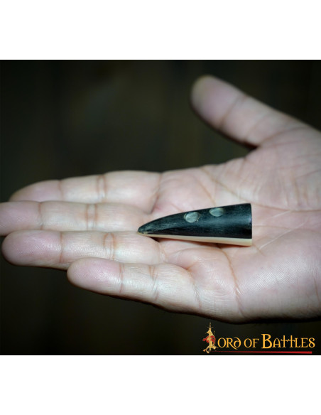 Set of 5 medieval two-tone horn closures