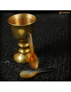 Set of 4 Medieval Spoons in Horn Handle 2