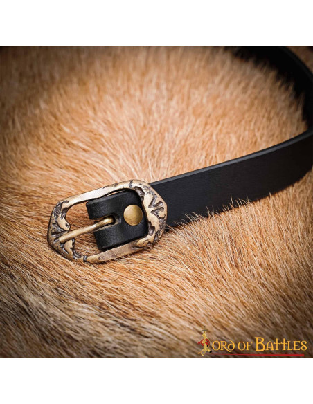 Celtic knots shoulder pad with strap...