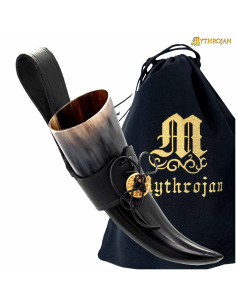 Small Viking drinking horn with baldric (150 ml.)