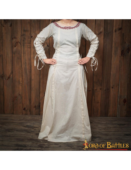 Medieval adventurous princess dress...