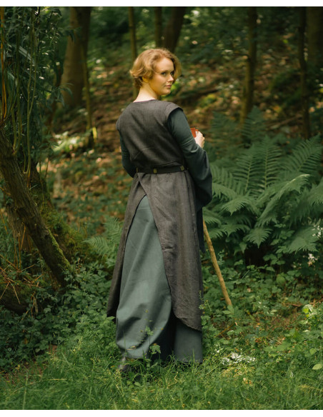 Vysera surcoat with front and rear...