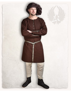 Stefan Renaissance Parlota in brown 2