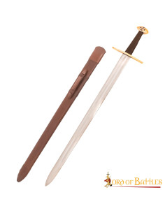 One-handed Templar functional sword with walnut pommel