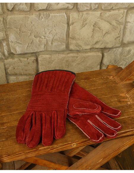 Medieval Clemens Gloves in Burgundy...