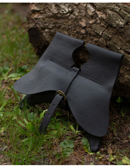 Calvert medieval fanny pack bag in...