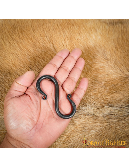 Set of 5 wrought iron S hooks