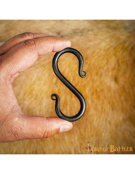 Set of 5 wrought iron S hooks