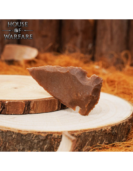 Neolithic siles arrowhead (6.6 cm.)