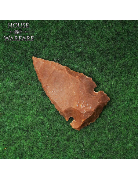 Neolithic siles arrowhead (6.6 cm.)