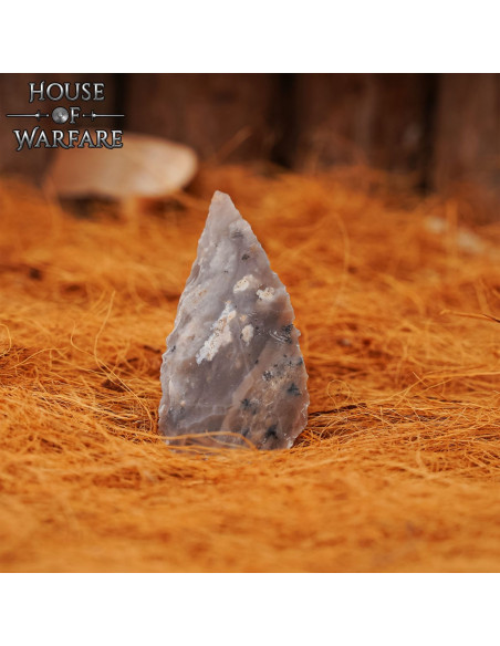 Dark brown flint arrowhead (7.6 cm.)