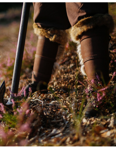 Brown leather greaves Simons models