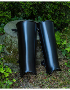 Medieval Gustav greaves in blackened steel