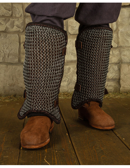 Steel chainmail greaves, Connor model