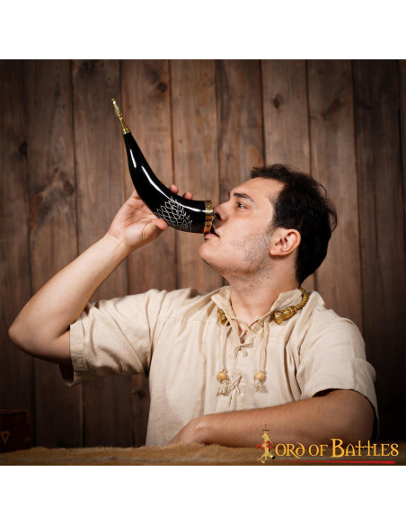 Fenrir Wolf Drinking Horn (300-400 ml.)