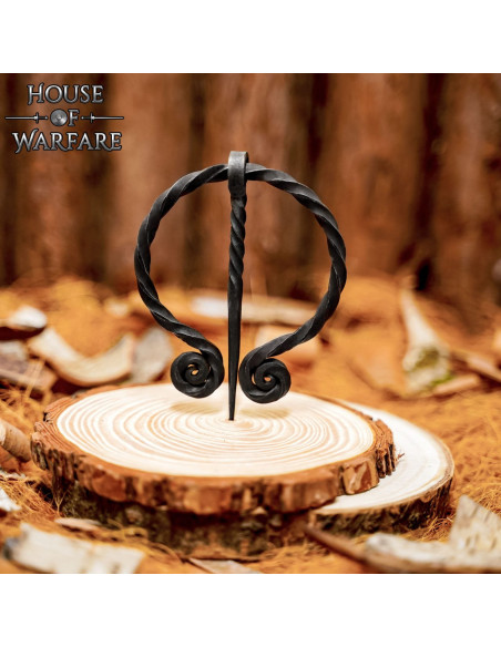 Historical hand forged iron cape closure