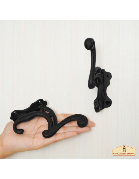 Set of 2 wall hooks (cast iron)