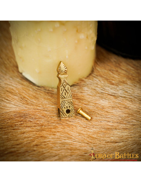 Brass tip for medieval belt (4.1 cm.)