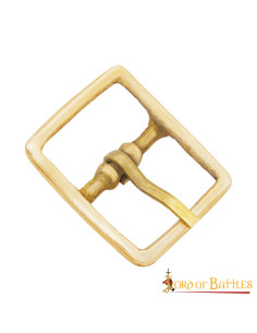 Small pure brass buckle (2.8 x 2.4 cm.)