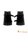 Medieval leather bracers with studs (17 cm.)