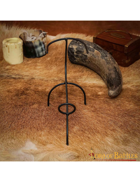 Hand forged iron horn support