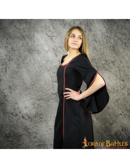 Long medieval dress model Crsti