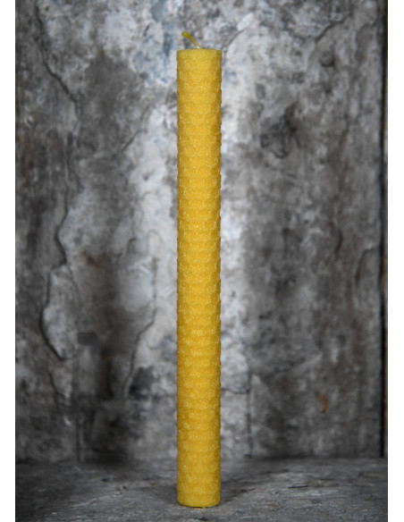 Beeswax pillar candle, 4 hours. (20x2...