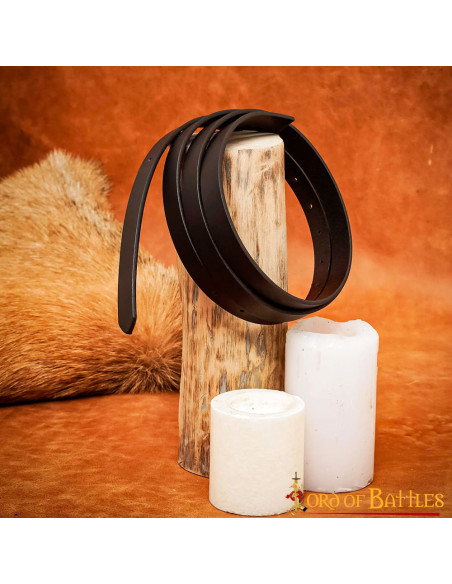 Medieval brown leather belt without... Medieval brown leather belt without...