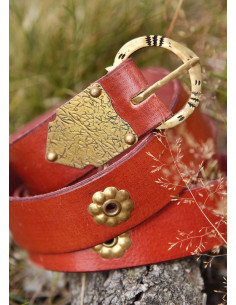 Medieval red belt with floral motifs (165 cm.) 2