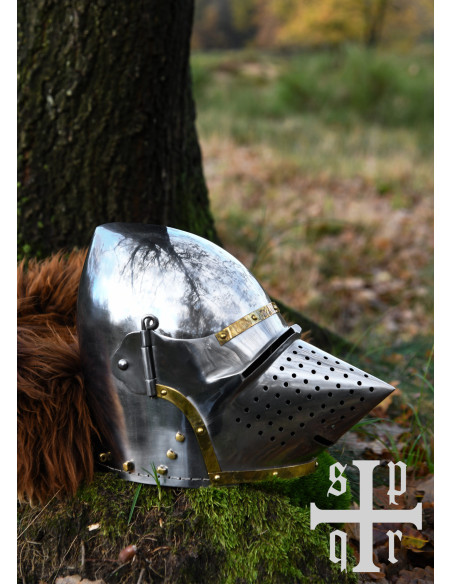 Medieval beaked basin with removable... Medieval beaked basin with removable...