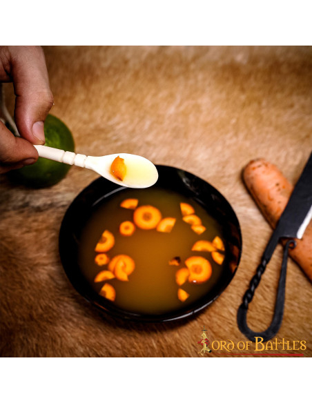 Set of 2 Roman bone spoons (15.74 cm.)