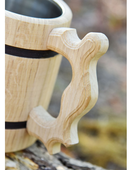 Medieval beer mug in oak wood (17x14...