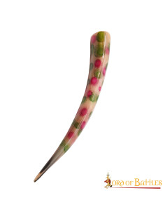 Drinking horn decorated with dots (400-500 ml.)