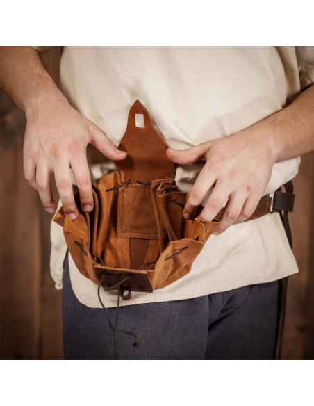 Medieval leather belt bag with horn...