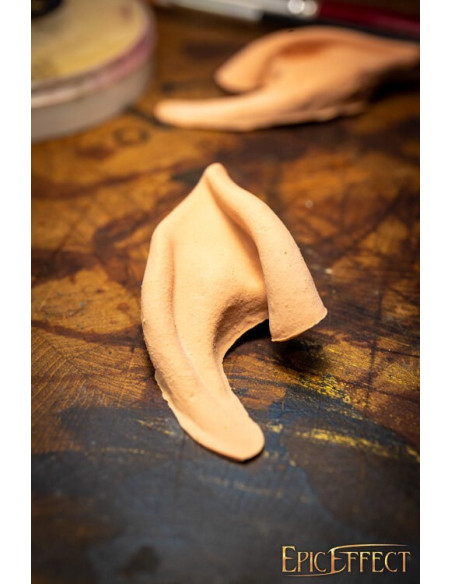 Dark Elf ears pointed, small