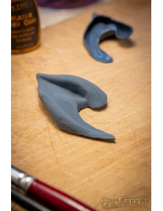 Dark Elf ears pointed, small 2
