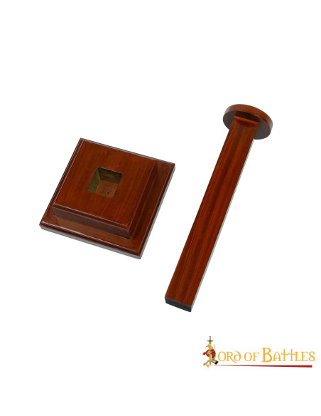 Wooden hoof stand, square base