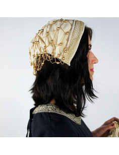 Noble cap in cream natural velvet