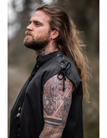 Sleeveless black medieval shirt Sleeveless black medieval shirt