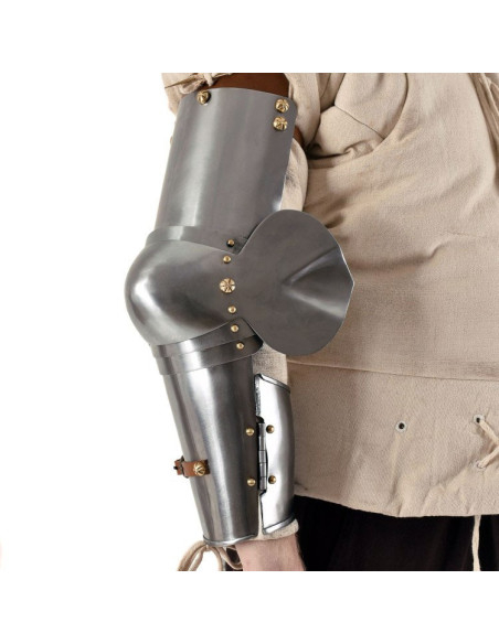 Medieval armor for the arms