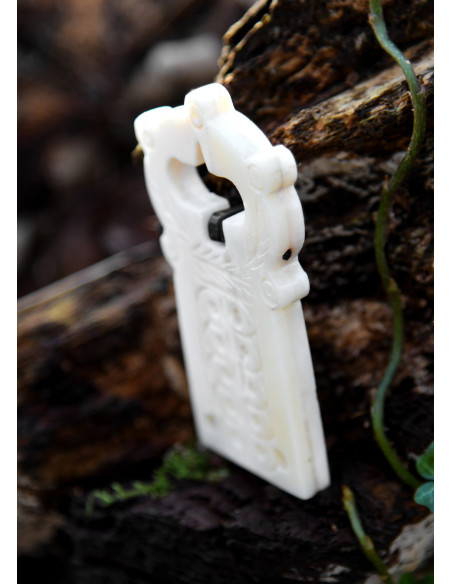 Belt buckle made of bone Belt buckle made of bone