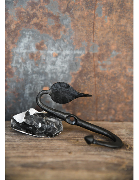 Hand forged wall hook with leaf (10 cm.)