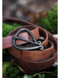 Medieval wrought iron buckle (6.5 cm.) 2