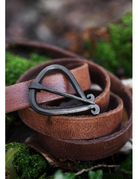 Medieval wrought iron buckle (6.5 cm.)