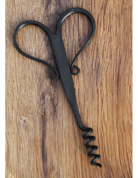 Hand forged medieval corkscrew (16 cm.) Hand forged medieval corkscrew (16 cm.)